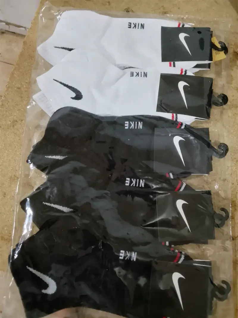 Pack de calcetines deportivos Nike blancos y negros - 1