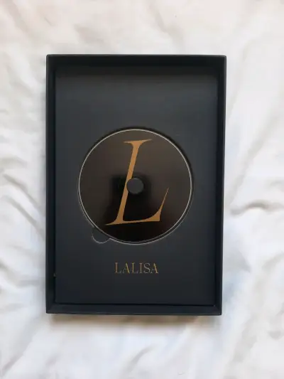 álbum "LALISA" Lisa Blackpink original - miniatura 3