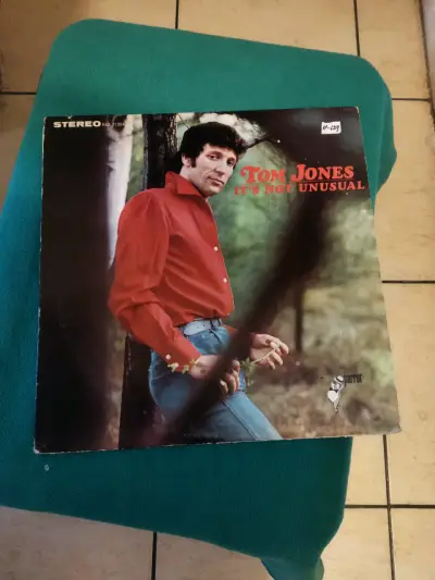 Vinilo Tom Jones It's Not Unusual - miniatura 1