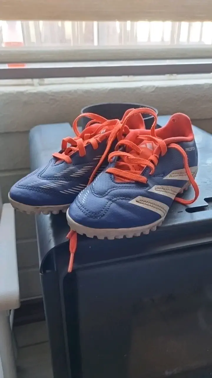 Zapatillas de fútbol Adidas Predator para niños - 1