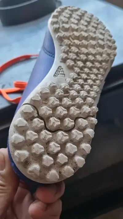 Zapatillas de fútbol Adidas Predator para niños - miniatura 3