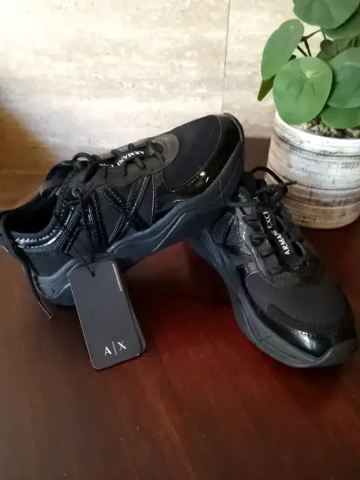Zapatillas negras Armani Exchange para hombre - miniatura 1
