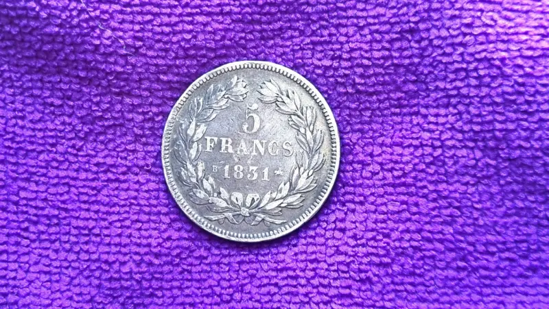 Moneda, Francia, Plata 5 Francos; año:1831. - 1