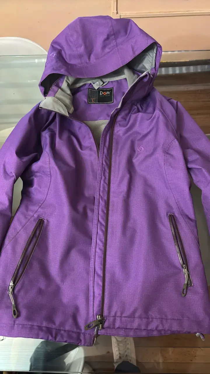 Chaqueta impermeable morada Doite para mujer - 1