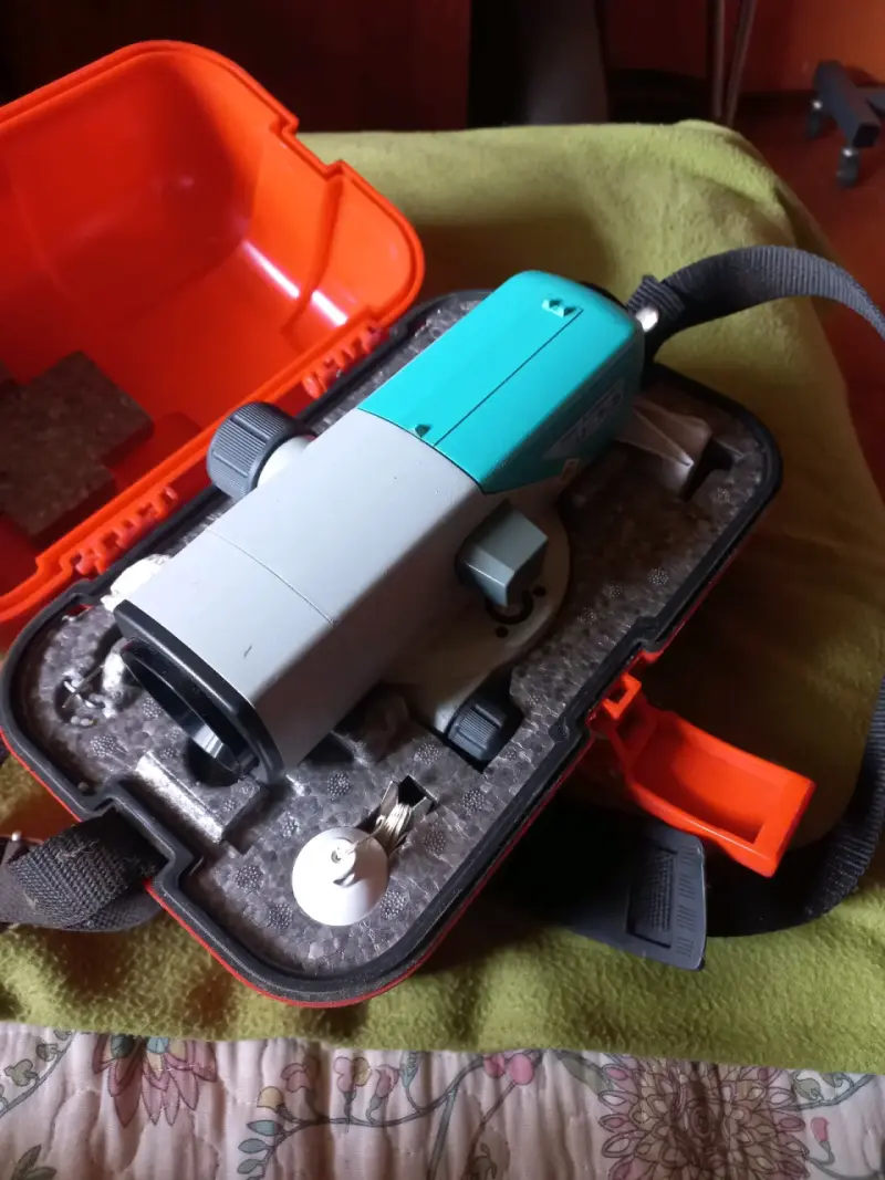 Nivel automático DSZ-3 con estuche resistente - 3