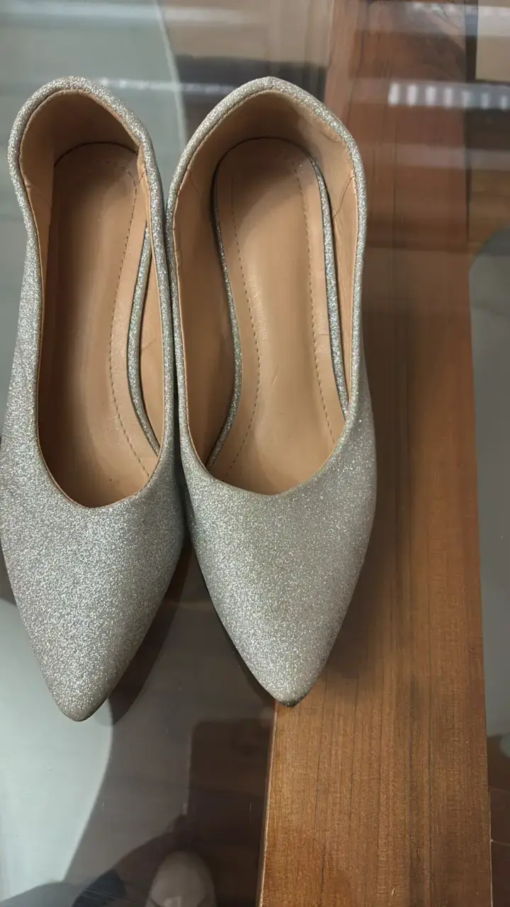 Zapatos de Tacón Plateados Brillantes - 5