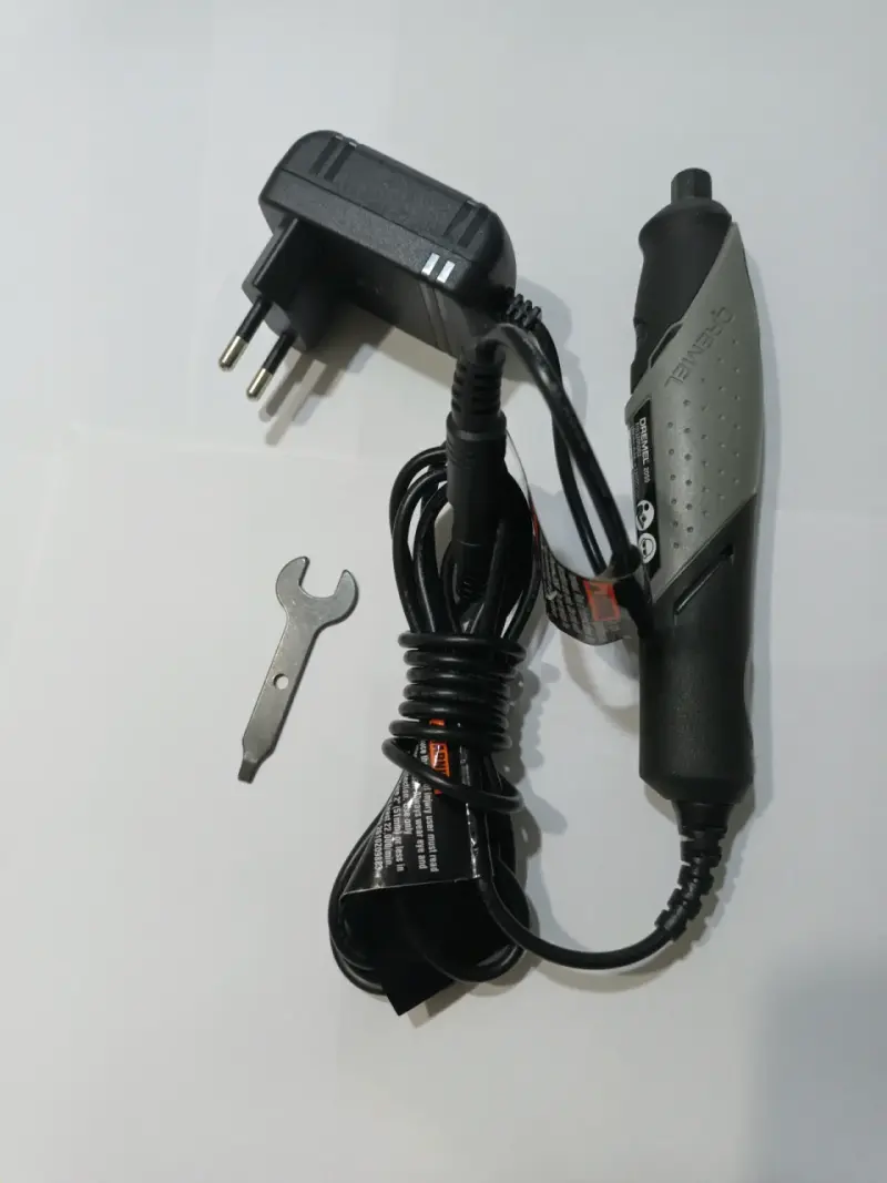 Pack Dremel 7350 + Stylo + accesorios + delantal - 3