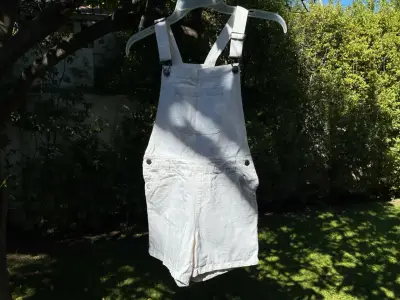 Jardinera tipo short niña blanca talla 12 - miniatura 1