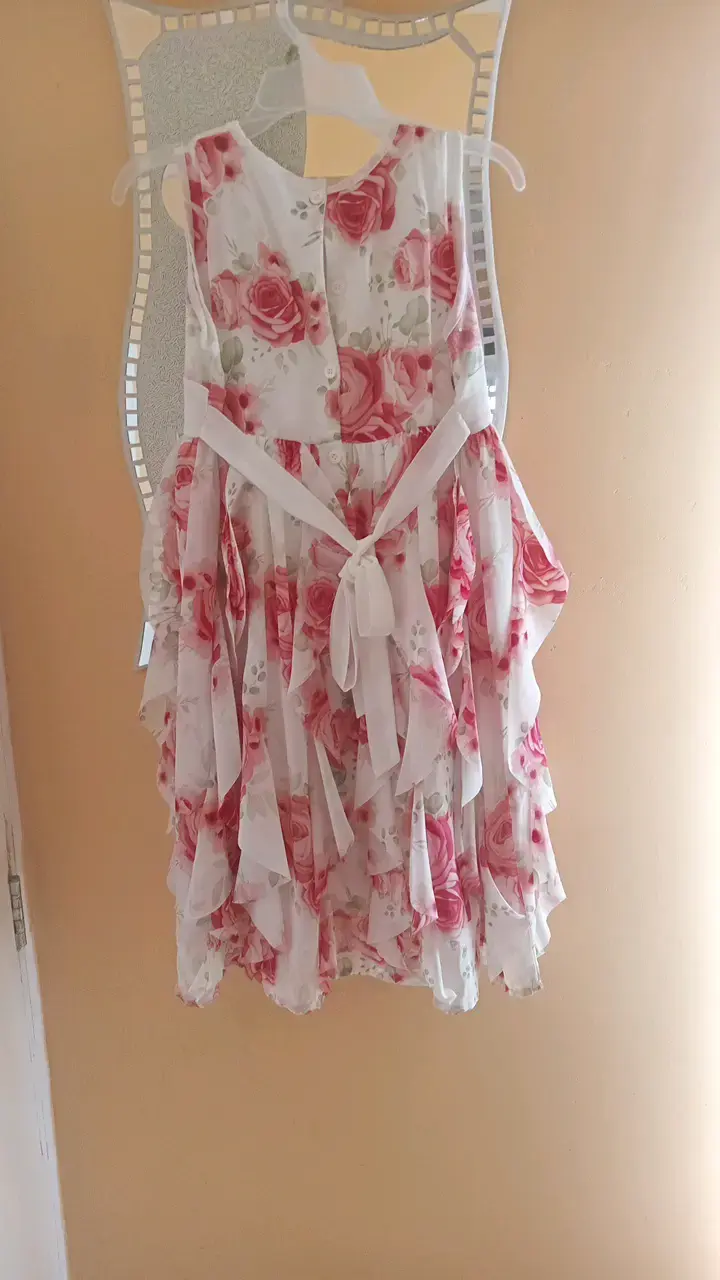 Vestido de niña con estampado floral - 2