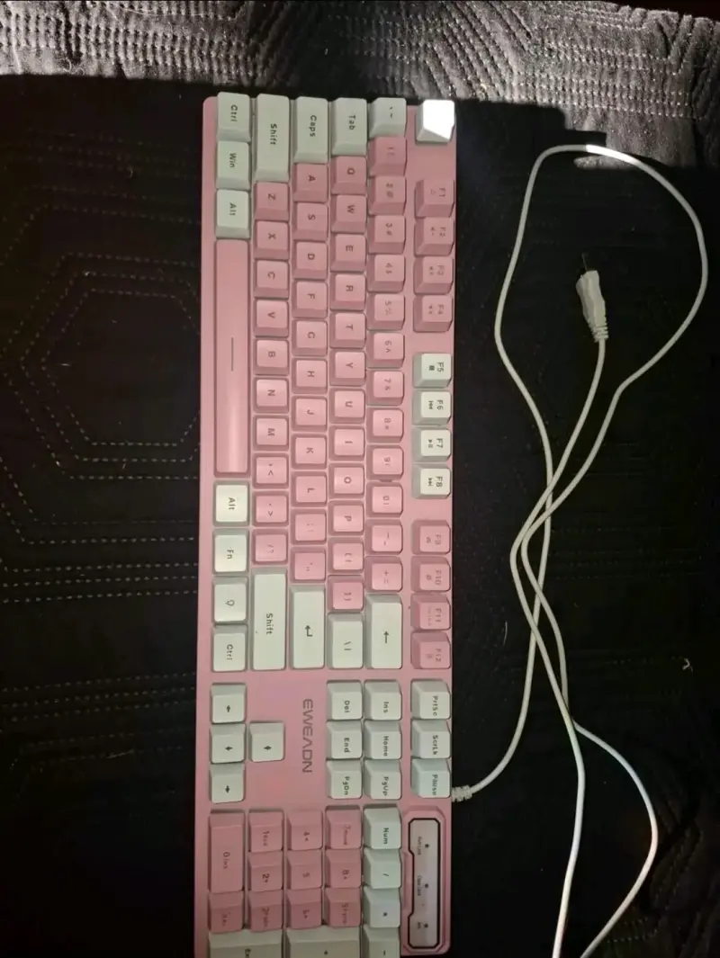 Teclado rosa Eweadn con cable - 1
