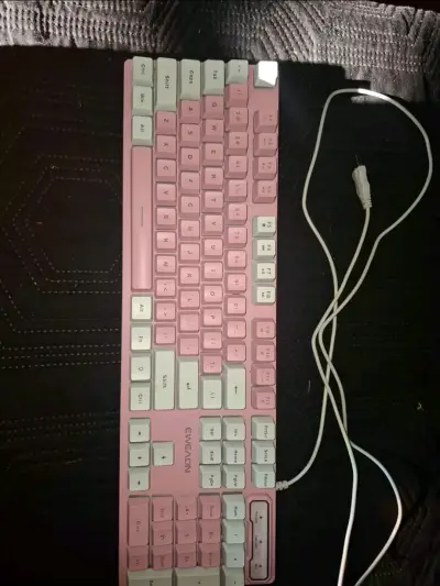 Teclado rosa Eweadn con cable - miniatura 1