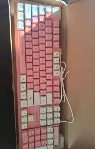 Teclado rosa Eweadn con cable - miniatura 4