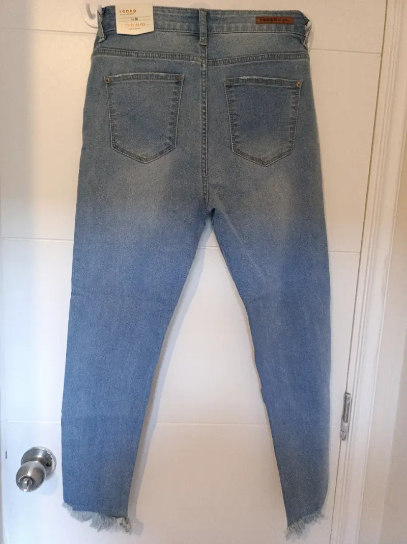 Jeans de mujer Icono tiro alto desgastados - 2