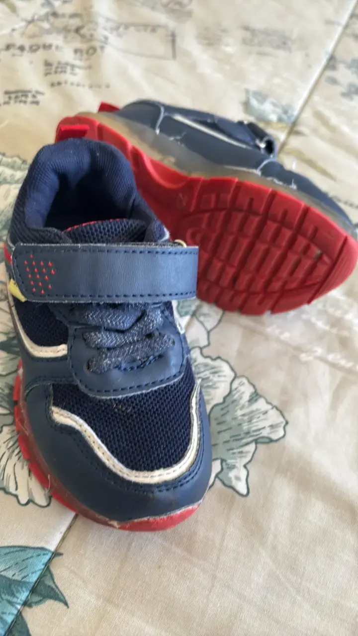 Zapatillas deportivas para niños azul y rojo - 2