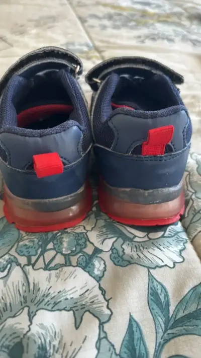 Zapatillas deportivas para niños azul y rojo - miniatura 3