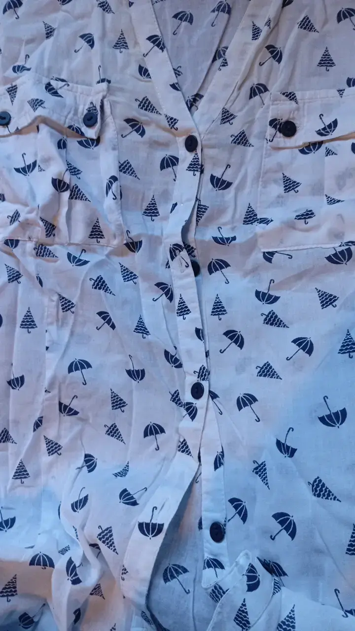 Camisa MNG Casual con estampado de paraguas - 1