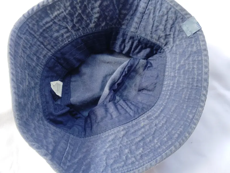 Sombrero tipo pescador beige con diseño - 6