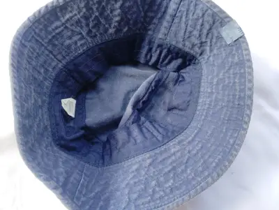 Sombrero tipo pescador beige con diseño - miniatura 6
