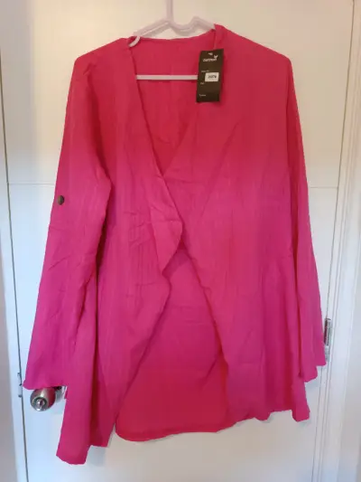 Blazer fucsia de mujer con diseño moderno - miniatura 1