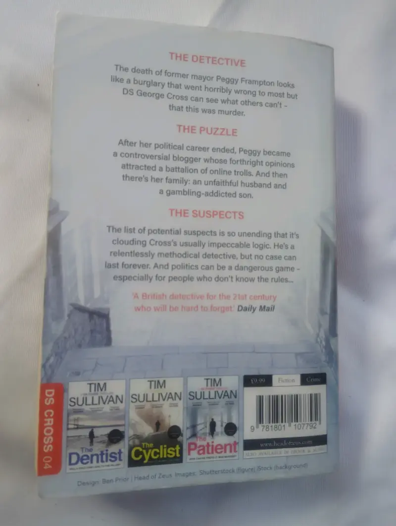 Libro 'The Politician' de Tim Sullivan - 1