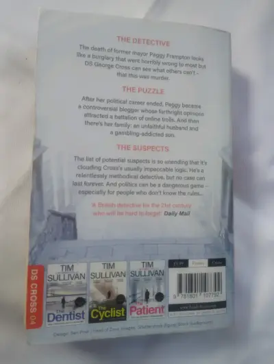 Libro 'The Politician' de Tim Sullivan - miniatura 1