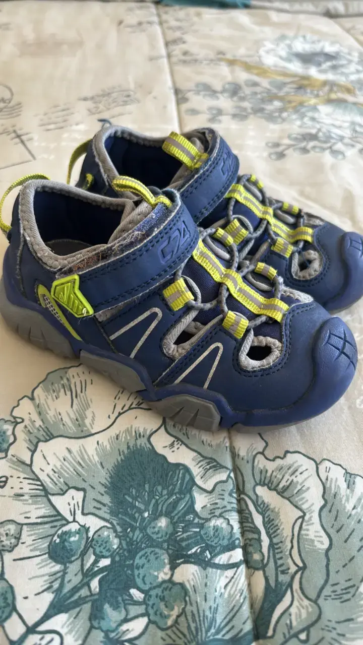 Sandalias deportivas niño en excelente estado. - 2