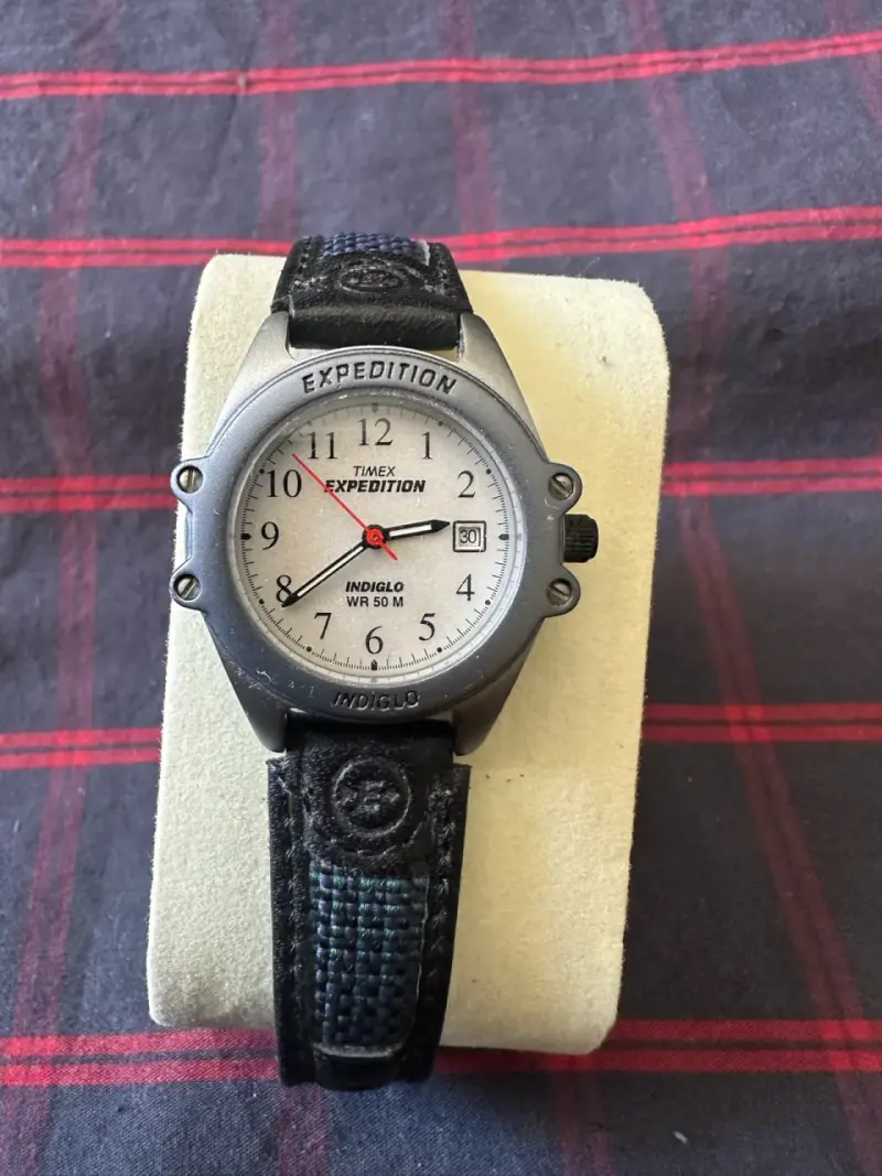 Reloj Timex Expedition Indiglo vintage de mujer - 2