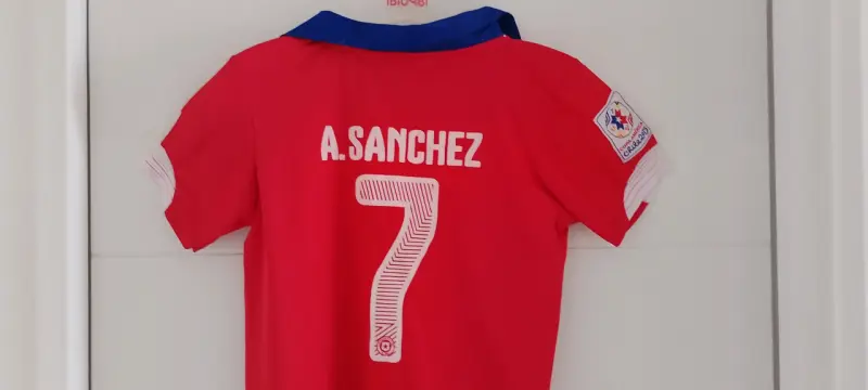 Camiseta Roja Selección Chile A. Sánchez - 3