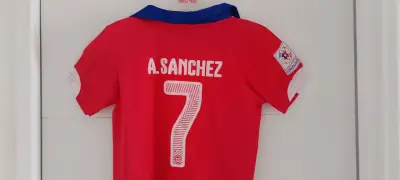 Camiseta Roja Selección Chile A. Sánchez - miniatura 3