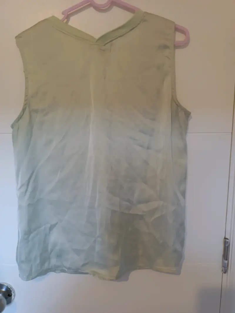 Blusa sin mangas verde claro para mujer - 2
