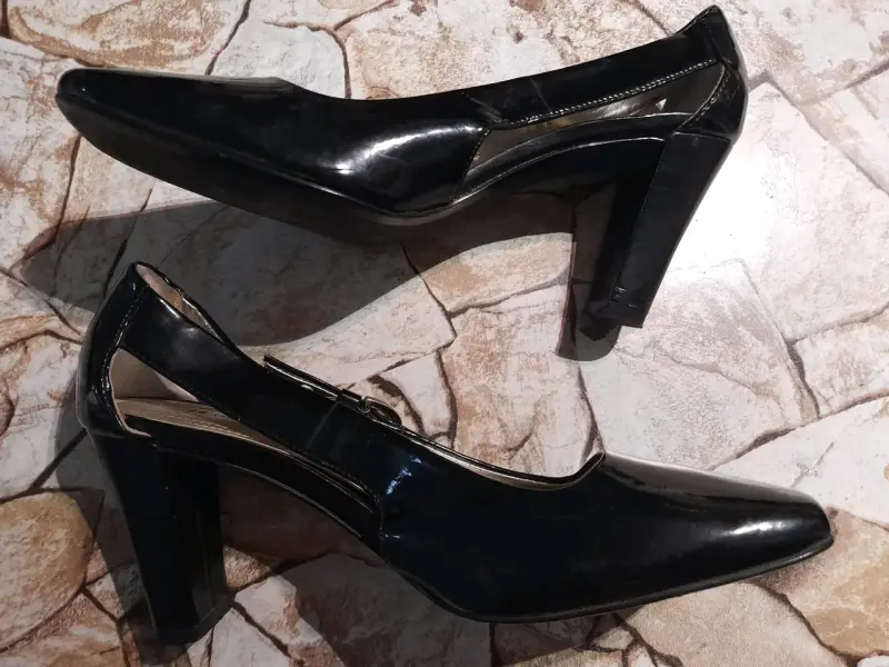 Zapatos de tacón alto negros Naturalizer elegantes - 2