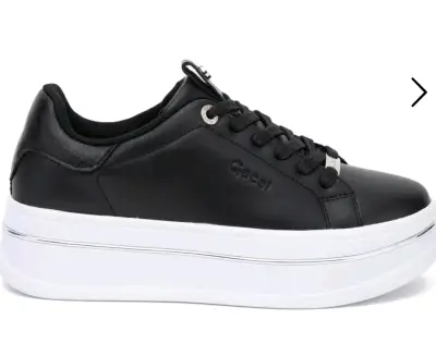Zapatillas negras y blancas con plataforma - miniatura 2