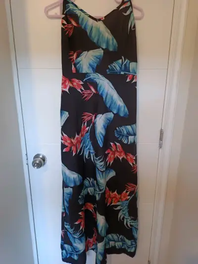 Vestido largo estampado tropical para mujer - miniatura 1