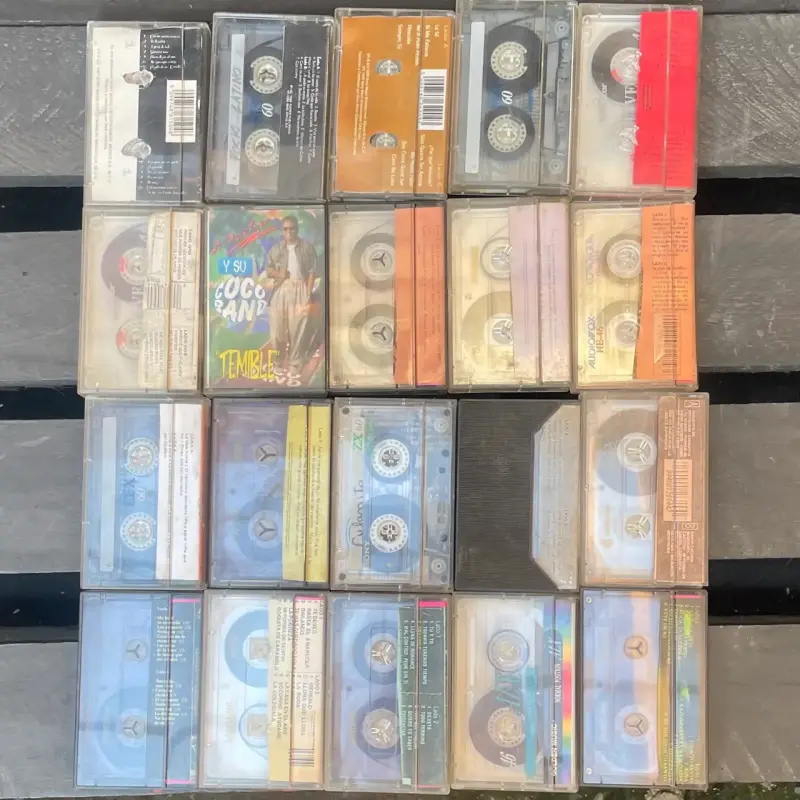 Colección de 20 cassettes de música variada - 2