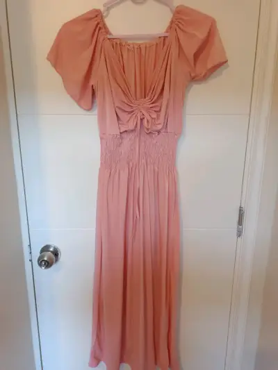 Vestido largo rosa con mangas abullonadas - miniatura 1