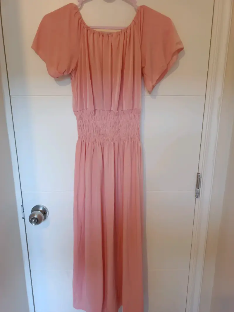 Vestido largo rosa con mangas abullonadas - 2