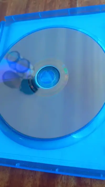 Juego FIFA 18 para PS4 en buen estado - miniatura 3