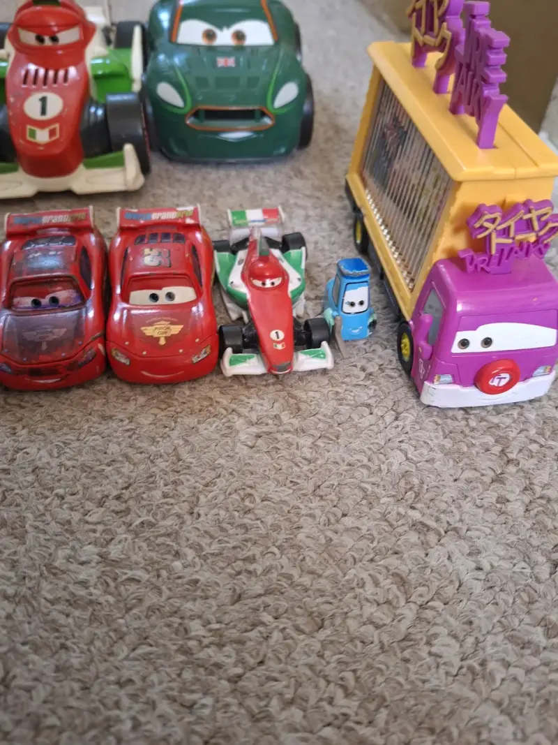 Set de autos de juguete Cars Disney Pixar - 4