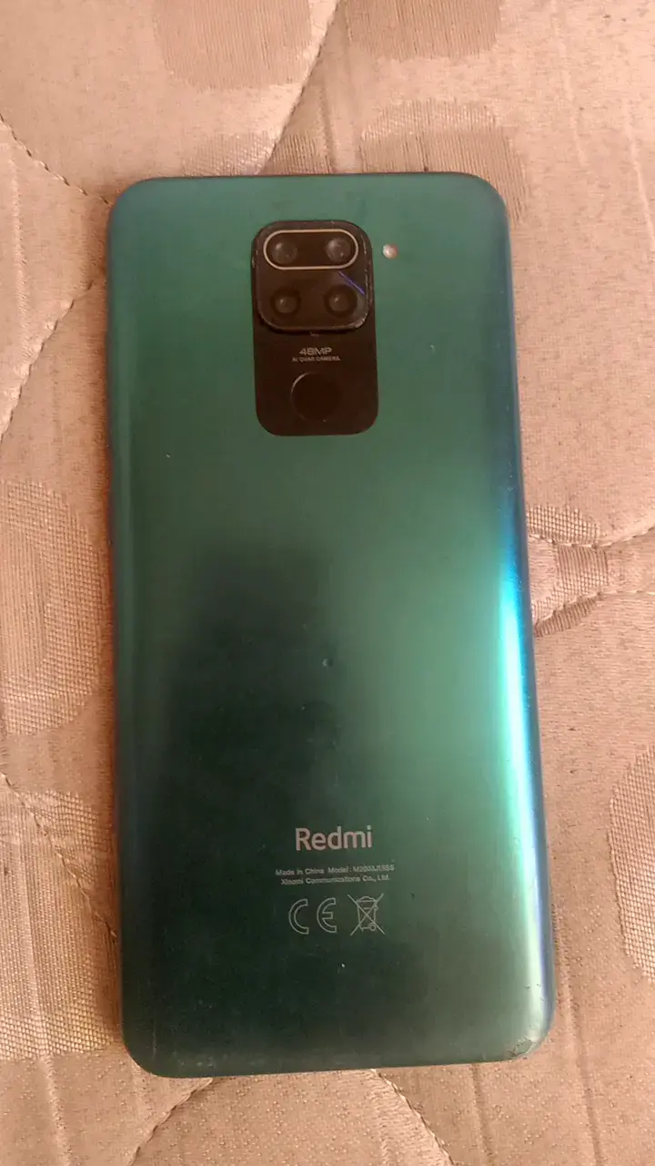 Smartphone Xiaomi Redmi con pantalla dañada - 3