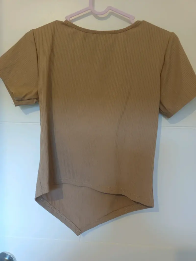 Blusa beige con detalle fruncido Z&H - 2