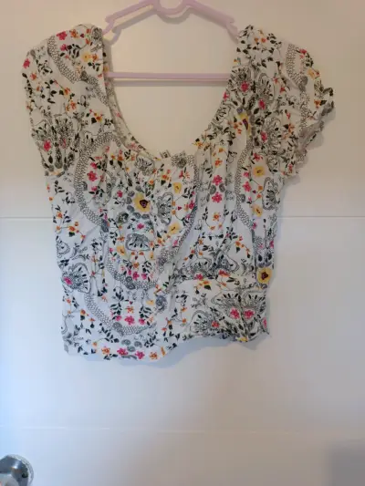 Blusa estampada floral manga corta - miniatura 2
