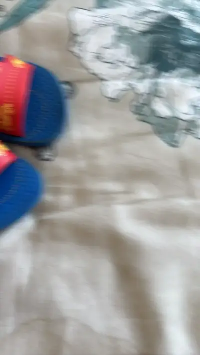 Sandalias infantiles rojas y azules Ipanema - miniatura 4