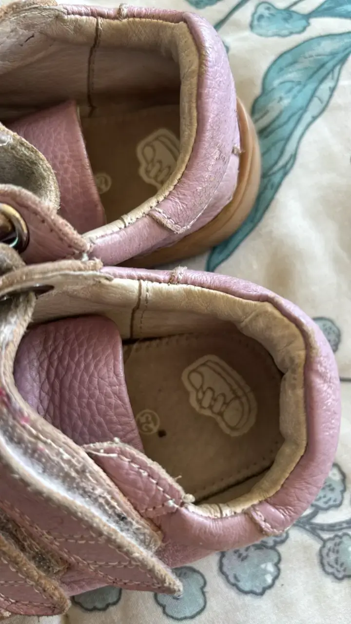 Zapatos GRON ergonómicos bebé rosados con velcro - 5