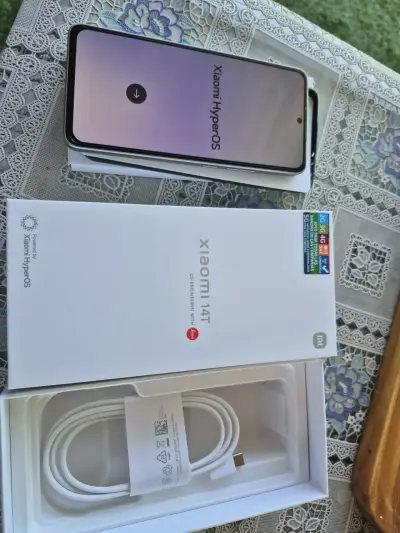 Smartphone Xiaomi 14T con HyperOS - miniatura 1