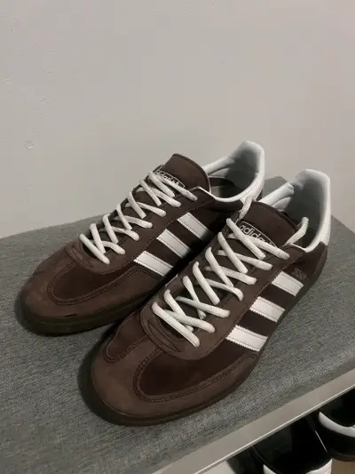 Zapatillas Adidas Spezial marrón y blanco - miniatura 2