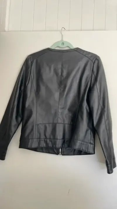 Chaqueta de cuero vegano negra para mujer Marquis - miniatura 2