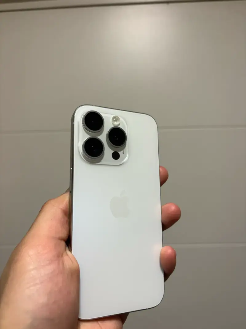 iPhone 15 pro 512 gb 87% bien cuidado - 2