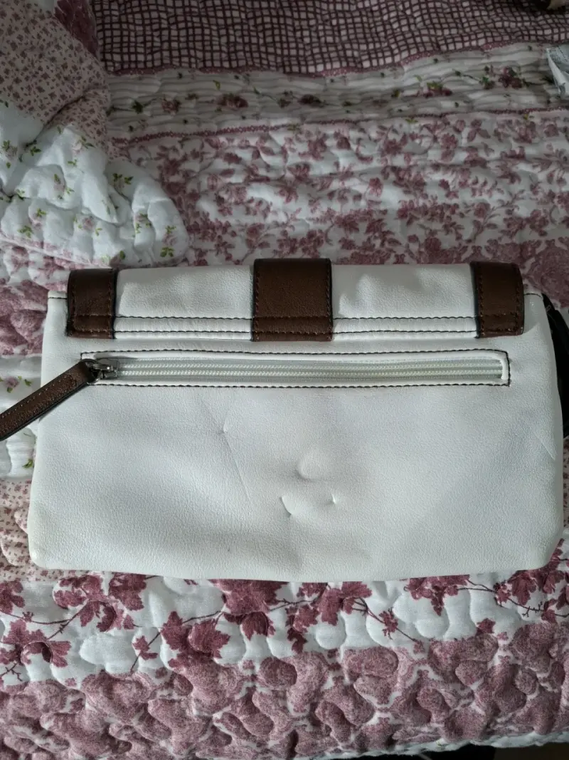 Cartera de mano blanca con detalles marrones Chaps - 2