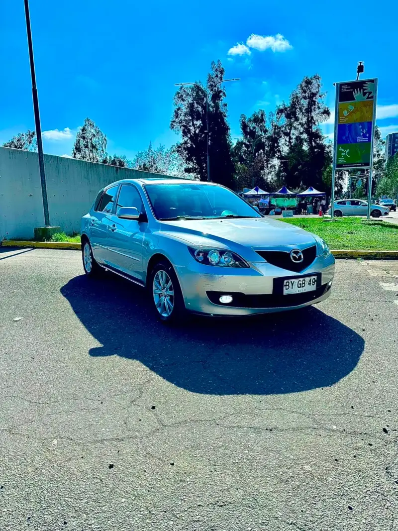Mazda 3 Hatchback 2008 en buen estado - 3