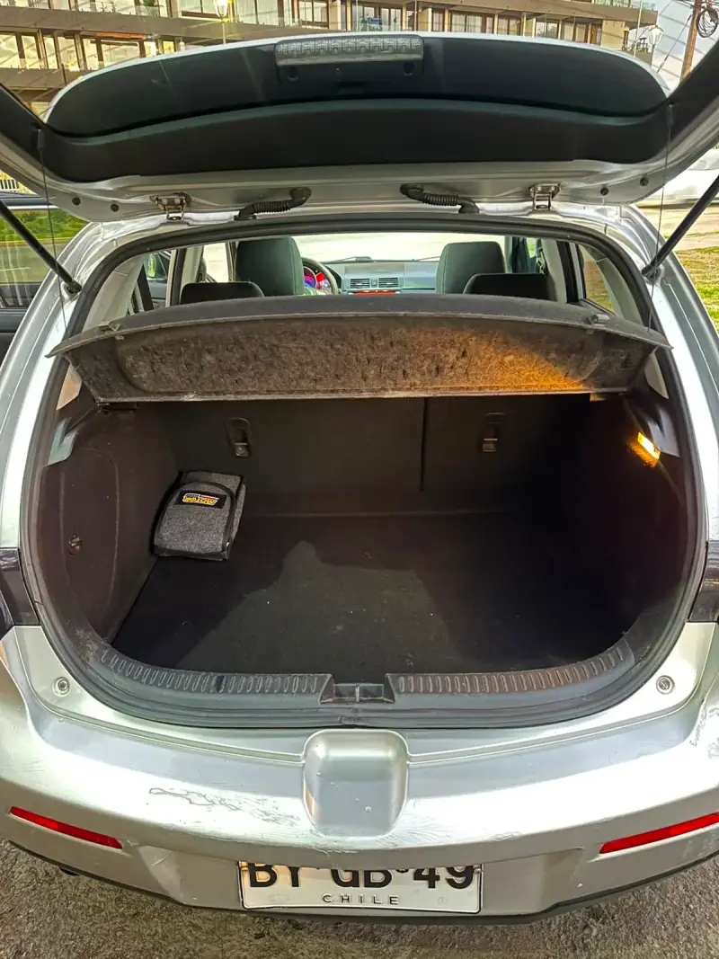 Mazda 3 Hatchback 2008 en buen estado - 6
